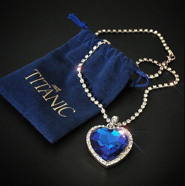 Titanic Heart of the Ocean Necklace Blue Heart Love Forever Pendant Necklace for Women Velvet Box Jewelry Gifts Movie Memorabilia