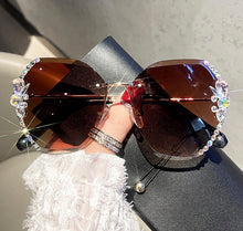 Load image into Gallery viewer, Fashion Brand Designer Vintage Rimless Rhinestone Sunglasses Women Men Retro Cutting Lens Gradient Sun Glasses UV400 Protection
