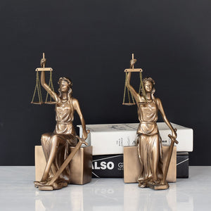 Creative Imitation Bronze Statue Goddess Justice Bookcase Office Presents Gifts for Lawyers Goddess Justice Decoration Crafts