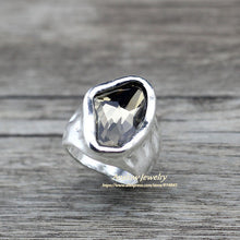 Load image into Gallery viewer, Original Vintage Anslow Design Fashion Jewelry Irregular Large Cut Gem Silver Ring Great Affordable Style Pink Blue Grey Color Stone
