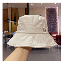 Load image into Gallery viewer, Pearlescent fabric Rhinestone chain leisure lady bucket cap women fashion hat
