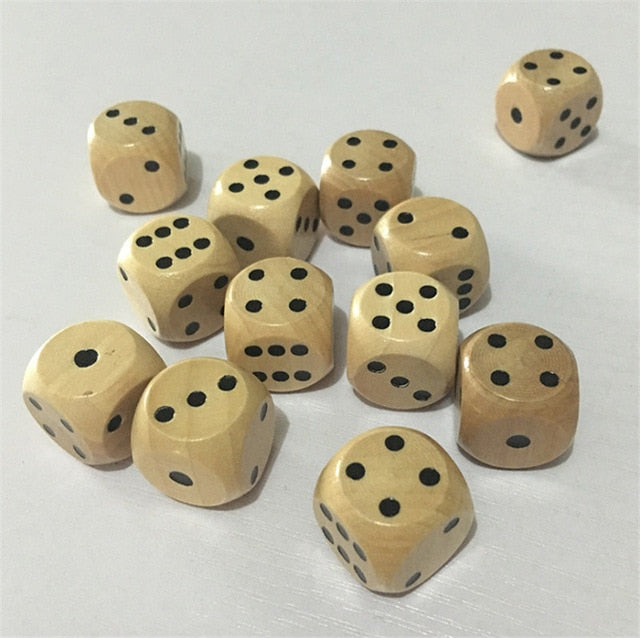 10pcs Wood Dice D6 Sided Dice 16mm Digital number or point Cubes Round Coener For Kid Toys Board Games